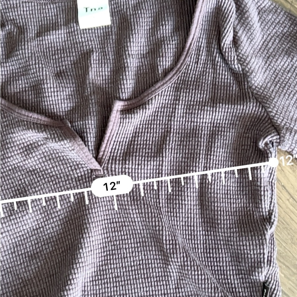Aritzia TNA chocolate brown cropped waffle knit long sleeve top - Picture 3 of 4